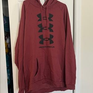 Under Armour Men's Burgundy Hoodie
